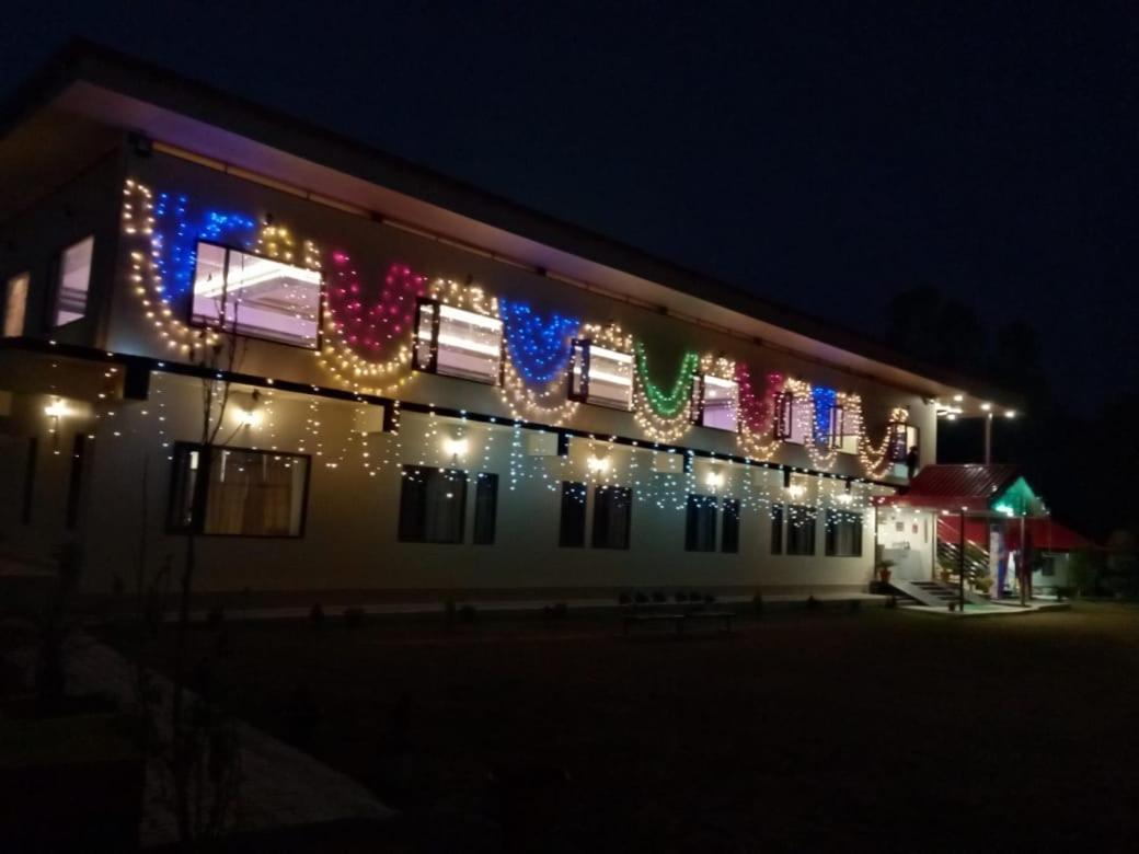 Nakshatra Resort Kunihar Ngoại thất bức ảnh