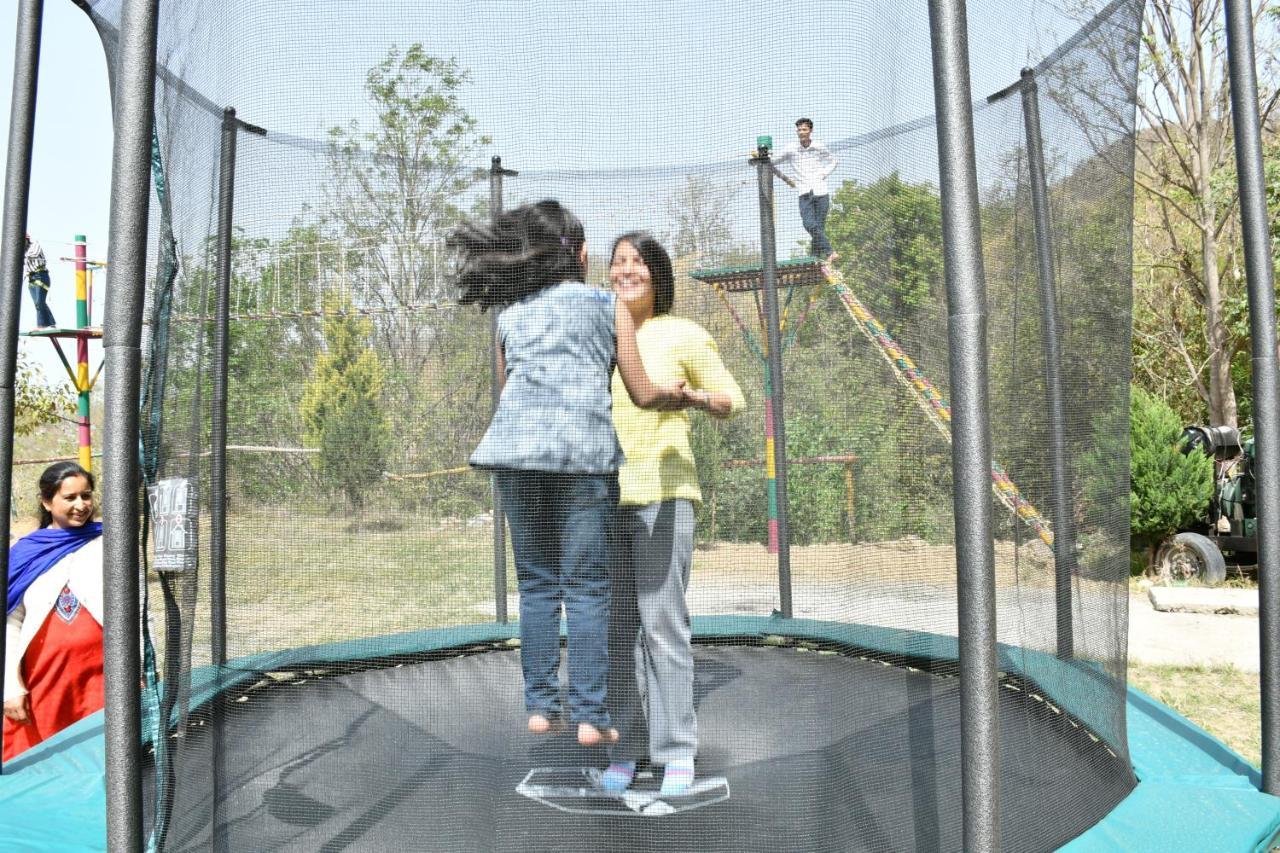 Nakshatra Resort Kunihar Ngoại thất bức ảnh