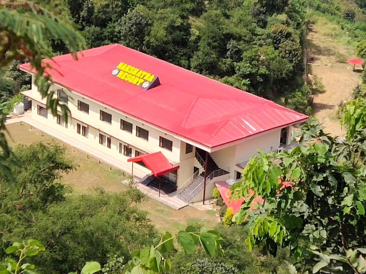 Nakshatra Resort Kunihar Ngoại thất bức ảnh