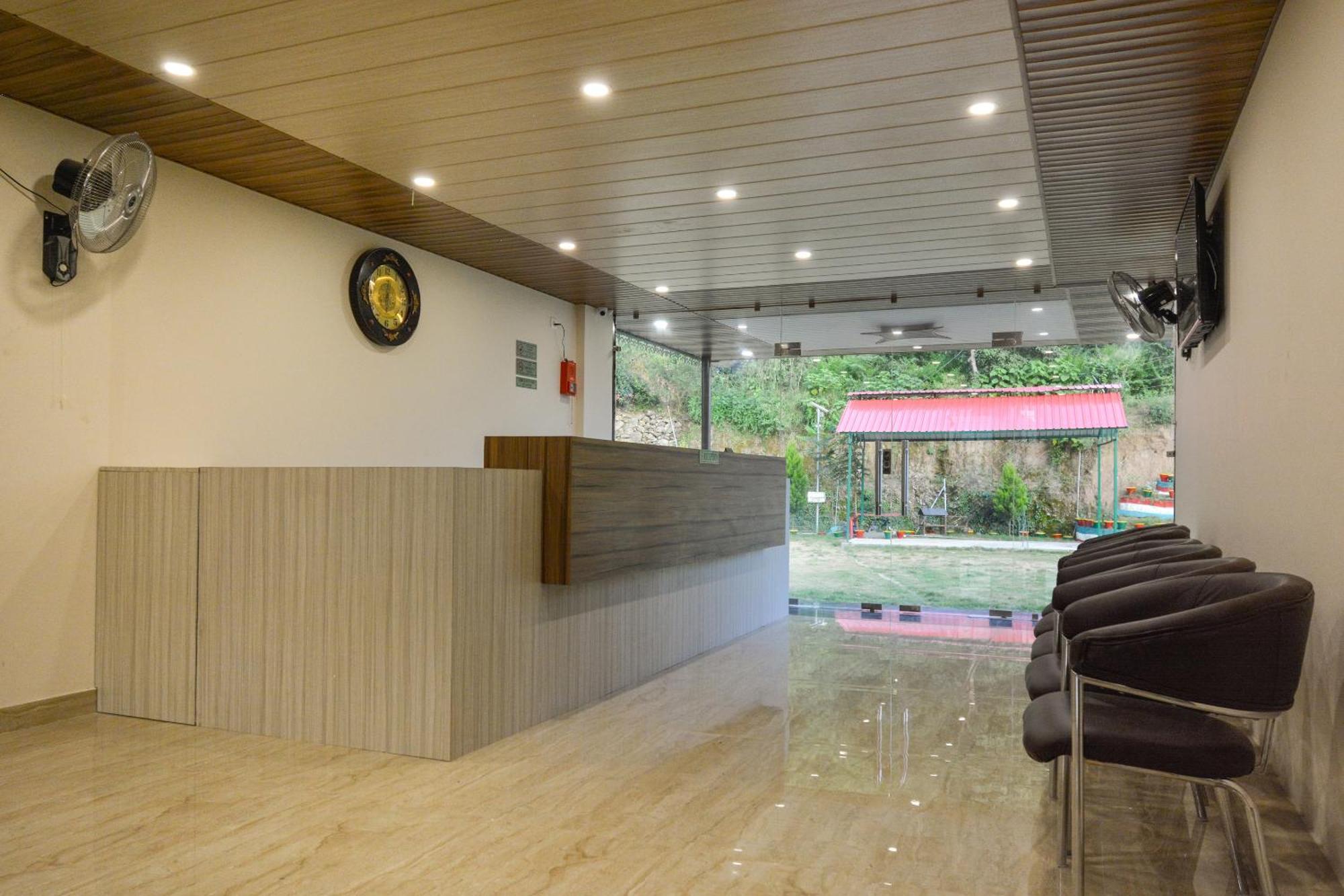 Nakshatra Resort Kunihar Ngoại thất bức ảnh