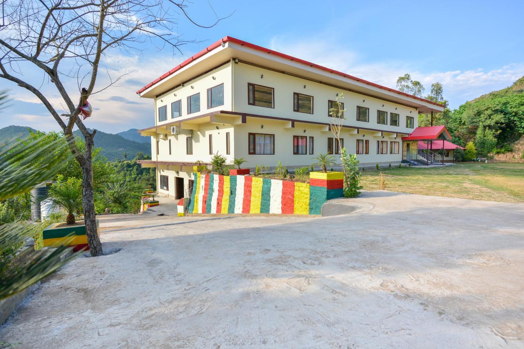 Nakshatra Resort Kunihar Ngoại thất bức ảnh