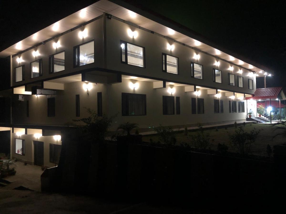 Nakshatra Resort Kunihar Ngoại thất bức ảnh